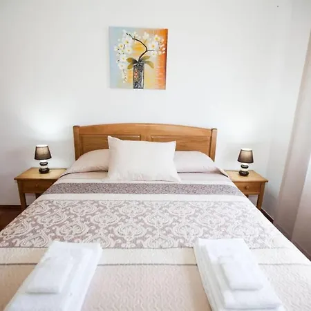 Feriehus New! Amazing 4 Bedroom House Carvoeiro - 8 People
